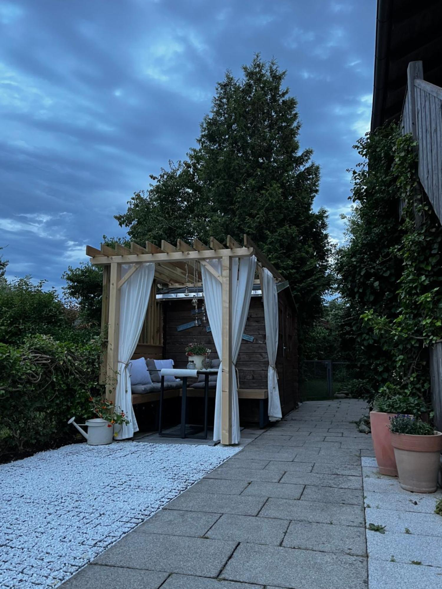 Apartment Wohlfuehlplatzl - Urgemuetlich & Ruhig Vogtareuth المظهر الخارجي الصورة